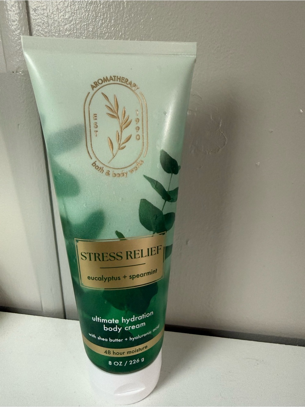 Bath & Body Works therapy Stress Relief Eucalyptus + Spearmint Body Cream